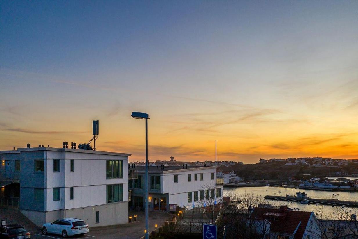 Hotell Kungshamn Suites Exterior photo